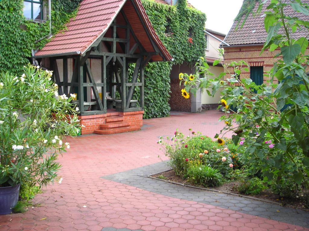 Ferienwohnung Auf Ehem. Alten Bauernhof Liebenwalde Exterior photo